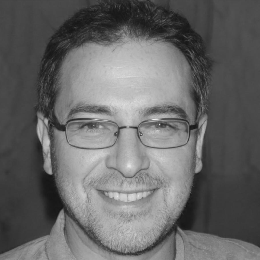 Programmteilnehmer René bei der Finanzplanung